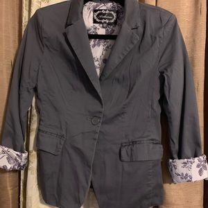 Women’s Fashion Gray Blazer!!!